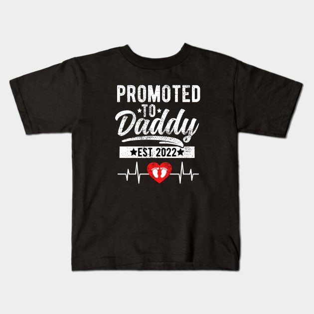 Promoted To Daddy 2022 New Daddy Proud Daddy future dad Kids T-Shirt by MerchBeastStudio